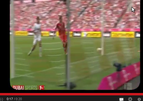 Um lance de craque para repetir mil vezes.Veja em vídeo